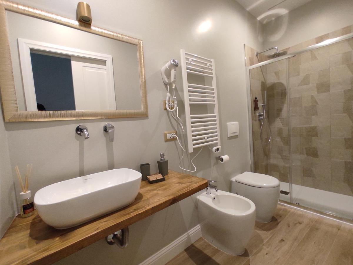 קליארי Manno Rooms Affittacamere מראה חיצוני תמונה